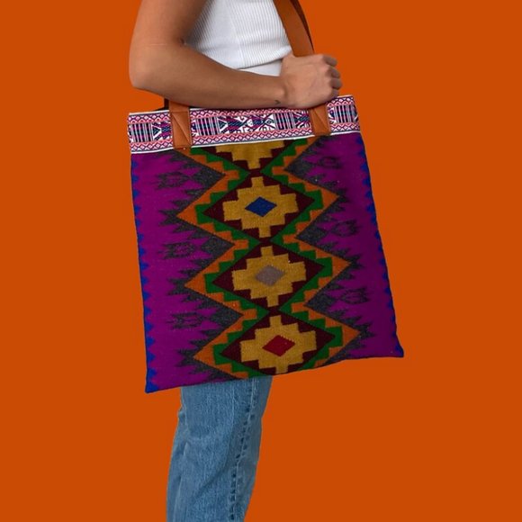 Artisanal Handbag / loom woven/ leather tote bag/ Eco-Friendly - Picture 6 of 9